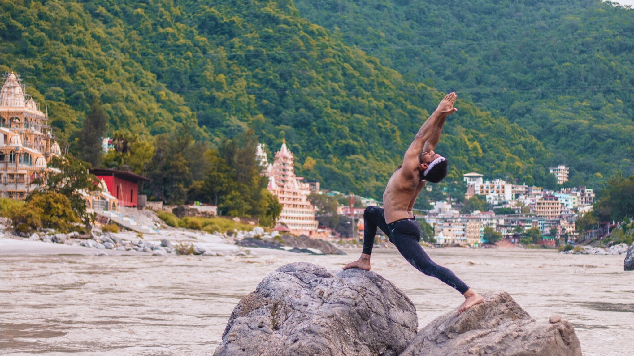 恆河夜祭的萬千燭火